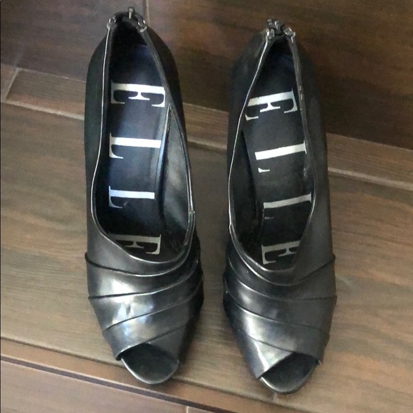 Elle High Heels - Picture 2 of 6
